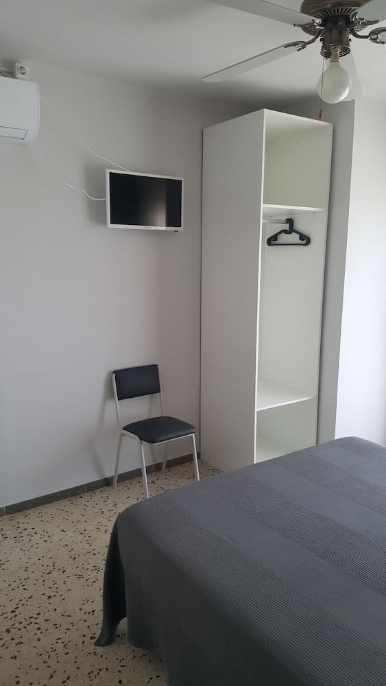 Hostal Can Joanet Cambrils Exteriér fotografie